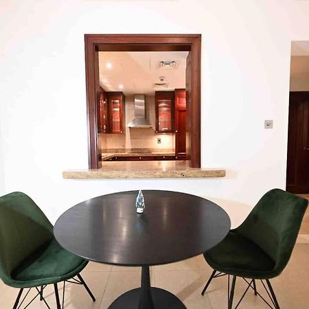 Brand New Furniture . Close To Dubai Mall. Dış mekan fotoğraf