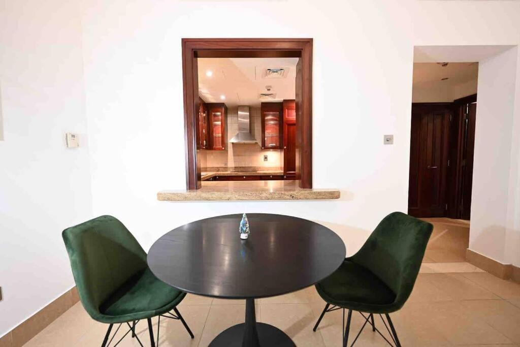 Brand New Furniture . Close To Dubai Mall. Dış mekan fotoğraf