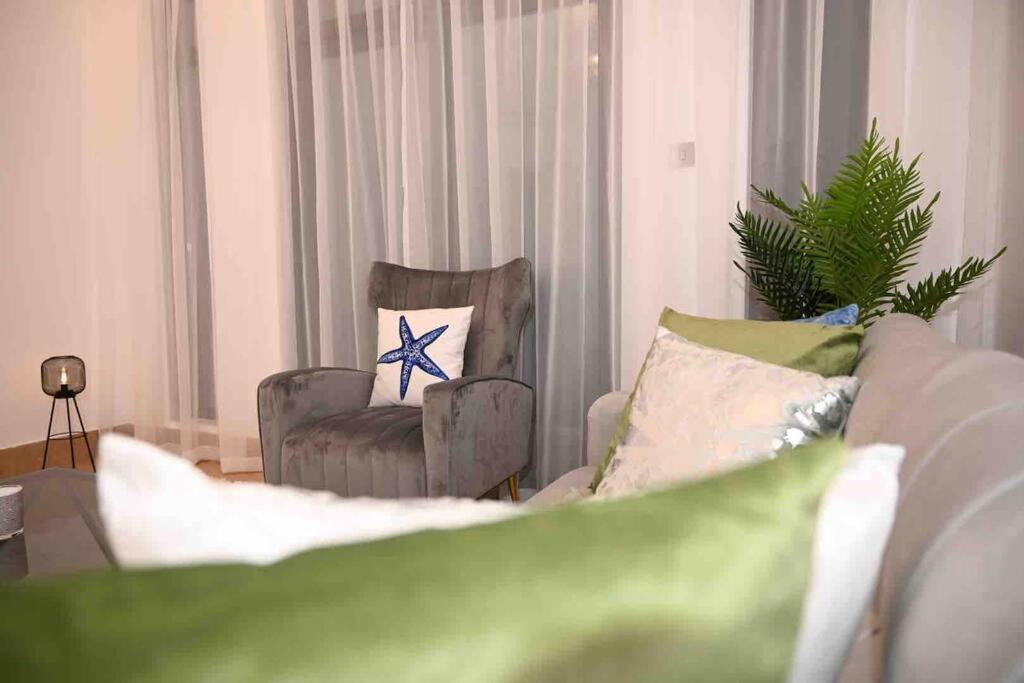 Brand New Furniture . Close To Dubai Mall. Dış mekan fotoğraf